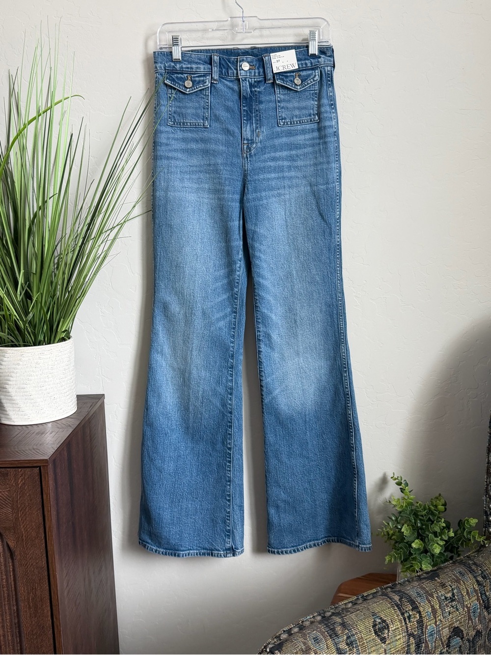 J.Crew High Rise Flare Jeans Size 27 Medium Wash Semi Stretch NWT